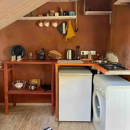 Peaceful Retreat In An Ecological Apartamento